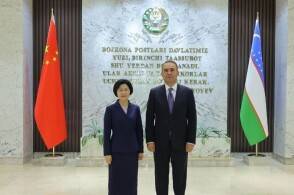 9月15日至17日海关总署署长孙梅君率团访问乌兹别克斯坦与乌兹别克...
