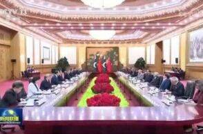 央视网消息新闻联播欢迎仪式后李强同夏巴兹举行会谈李强表示今年是中巴...
