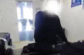 近日贵阳海关所属贵阳龙洞堡机场海关在旅检渠道查获1名外籍出境旅客携...
